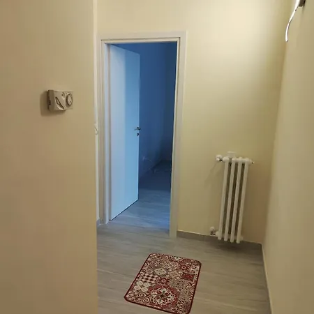 Uriel 4 بيت ضيافة 3*