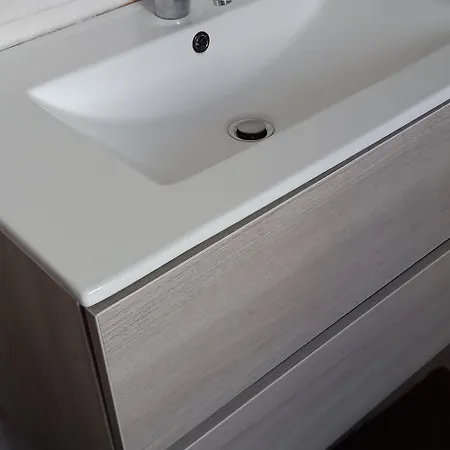 Uriel 4 بيت ضيافة